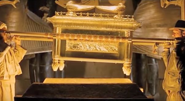 'Raiders of the Lost Ark' scene recovering Ark of the Covenant (Video