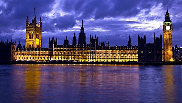 British Parliament (Image by Mark Taylor from Pixabay)
