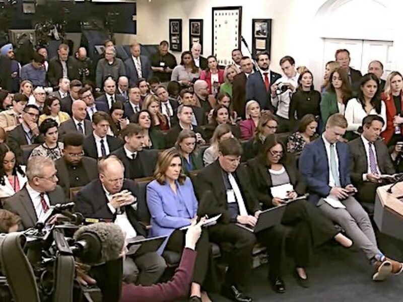The White House press corps attends a news briefing by Press Secretary Karoline Leavitt on Tuesday, April 1, 2025 (Video screenshot)
