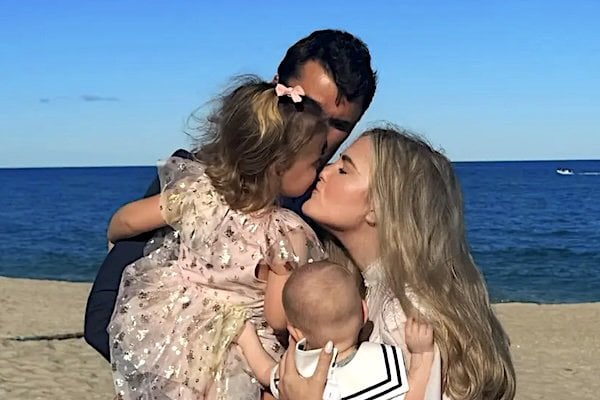 Charlie and Erika Kirk and their children at the beach (Instagram)