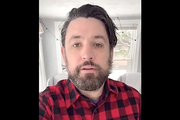 Elliot Forhan (Video screenshot)