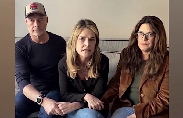 Savannah Guthrie sits between her siblings Camron and Annie as they announce they will pay the ransom for the return of their mother Nancy Guthrie (Video screenshot)